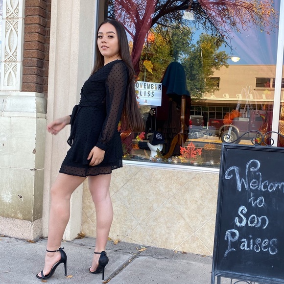 SOLD OUT - Picture 4 of 8